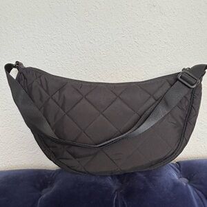 Uniqlo Black Quilted Bag